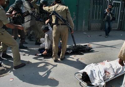 Indian soldiers first kill protesting Kashmiris and then prevent their relatives from joining their funerals. An old tactic used by Indian occupation soldiers in Kashmir.
